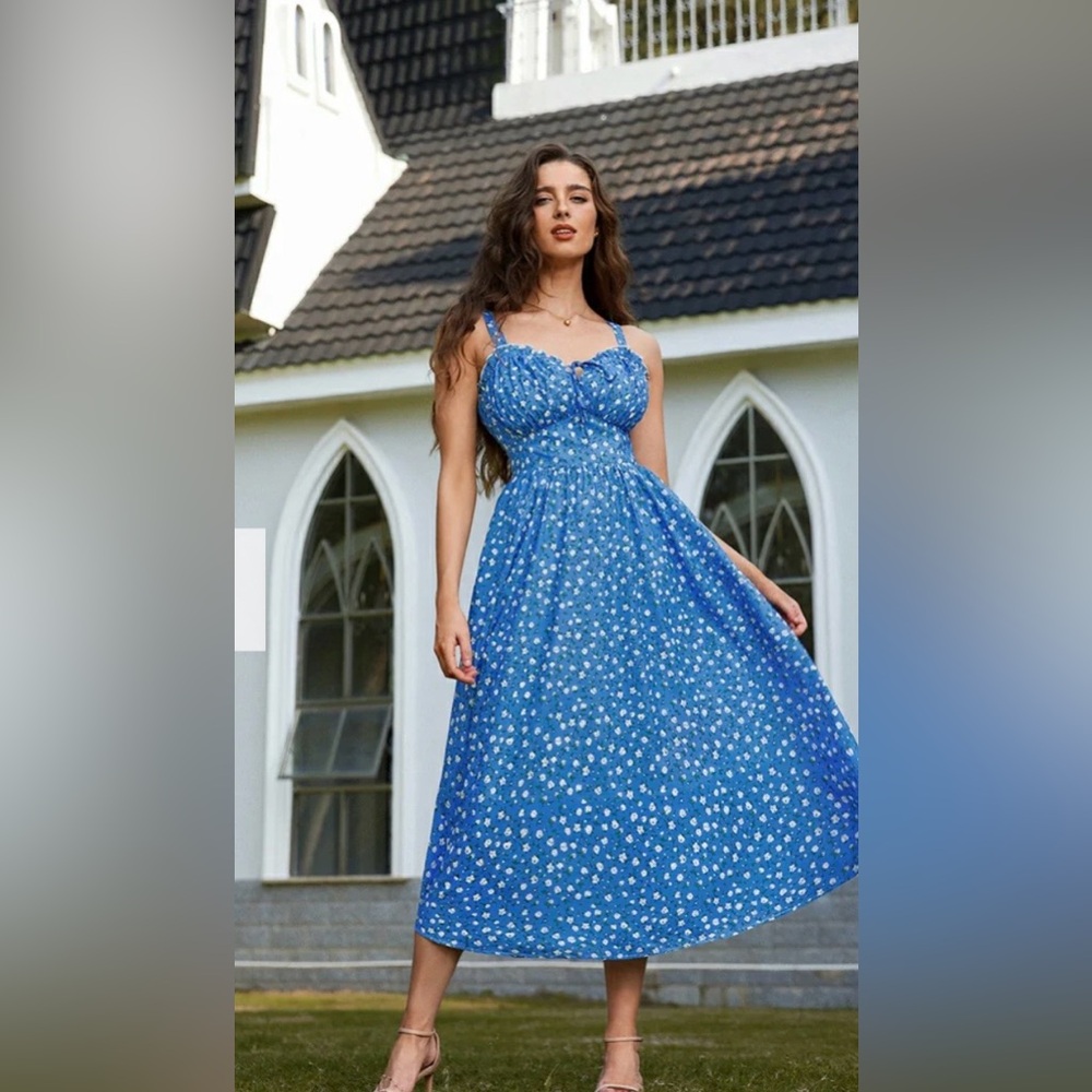 Chic Blue Floral Midi Dress